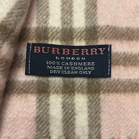 Burberry Nova Check Pink Cashmere Scarf - Picture 3 of 7